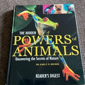 Readers Digest, The Hidden Powers Of Animals, hard cover book